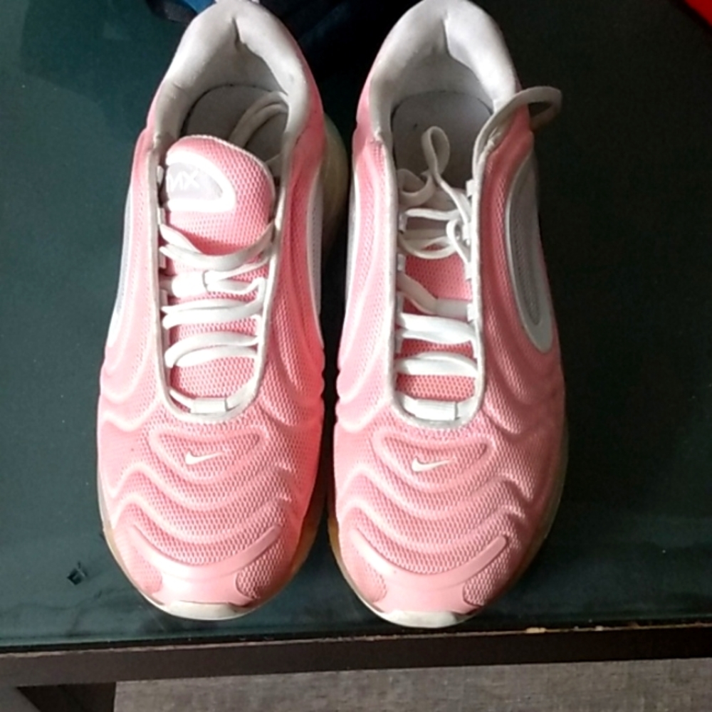 Nike air max shoes women's size 8